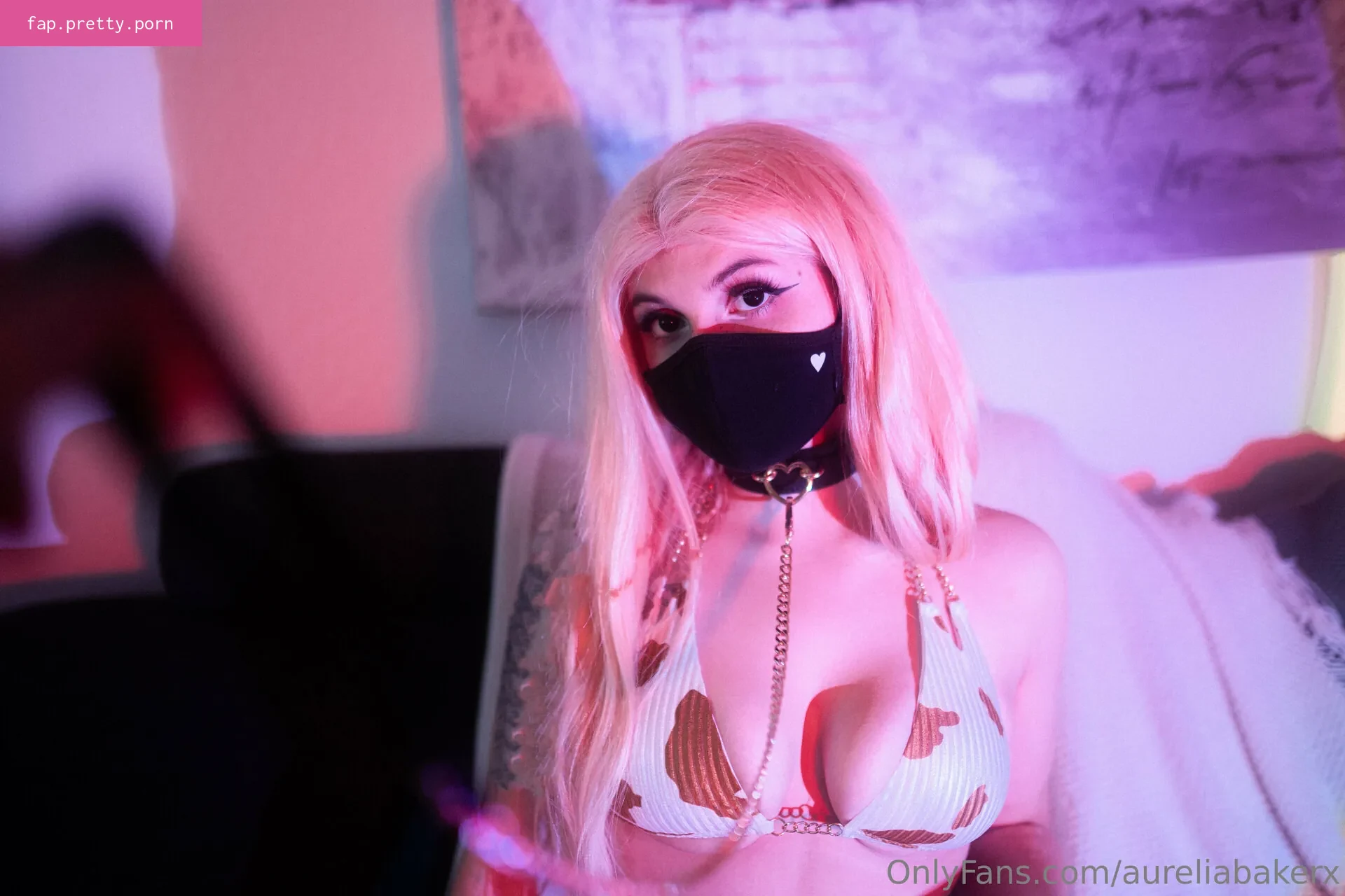 aureliabakerx - Photo #17
