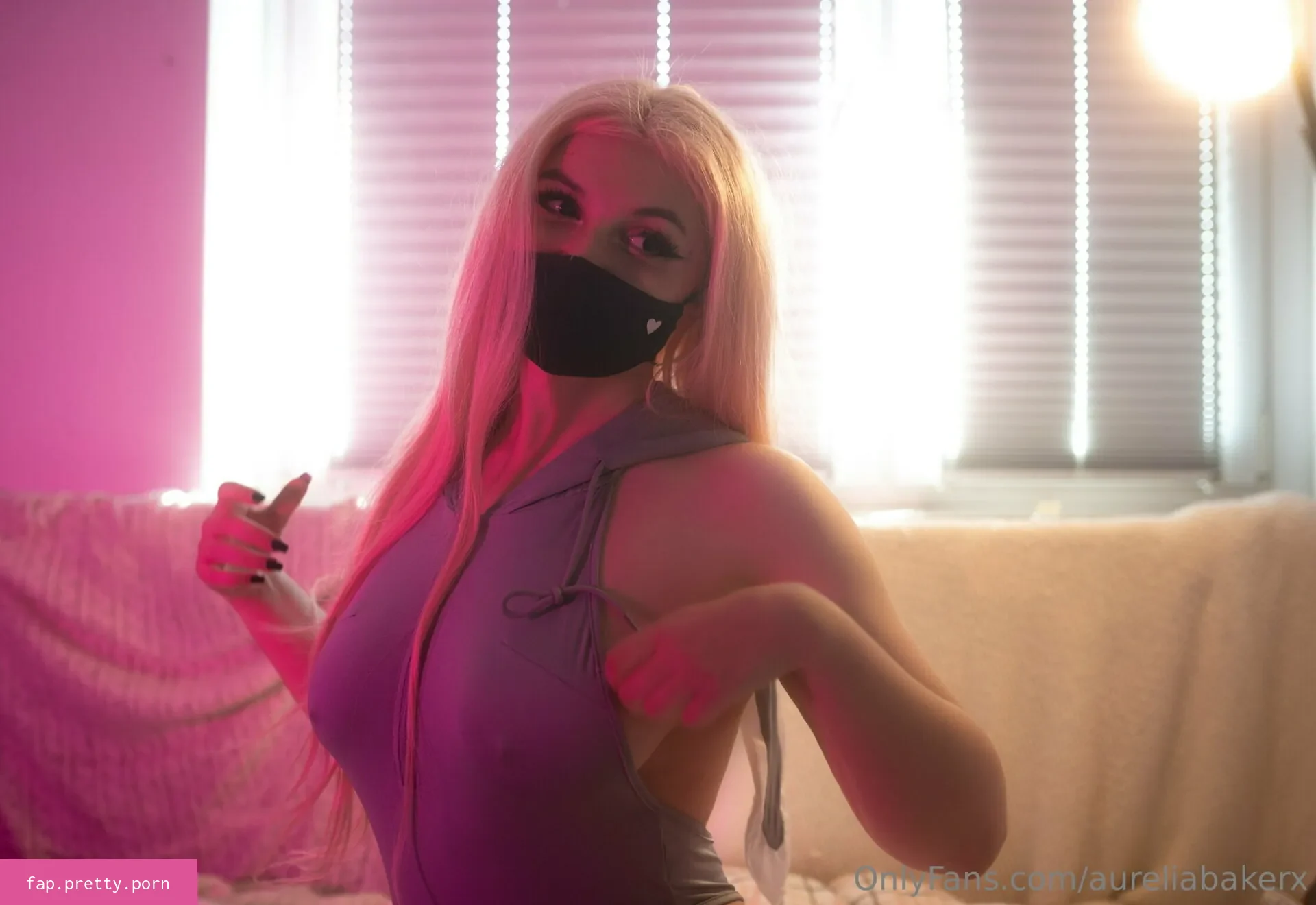 aureliabakerx - Photo #59