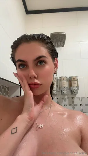 alannanikolee