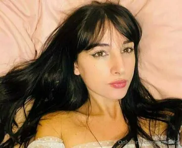 anne_28