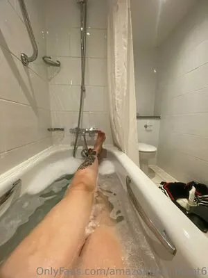 amazonbeth.6foot6