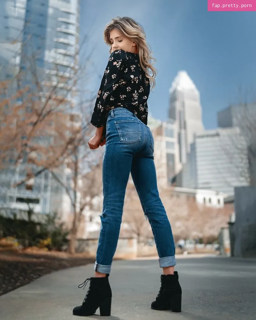 Abby After Dark - Photo #26