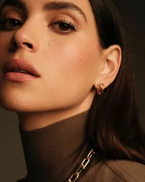 Adria Arjona
