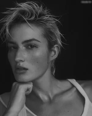 aleandrafrerk / ale4ndra