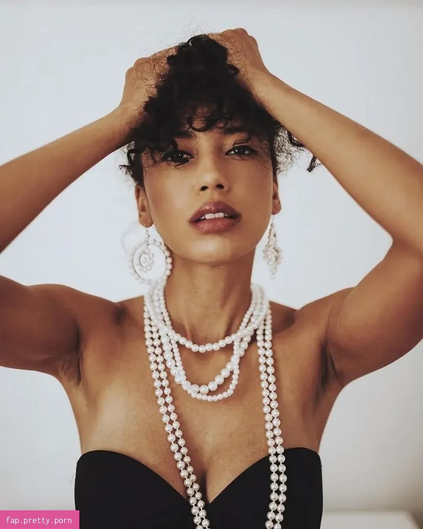 Andy Allo - Photo #38