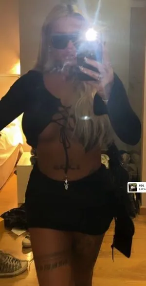 Anja Abi