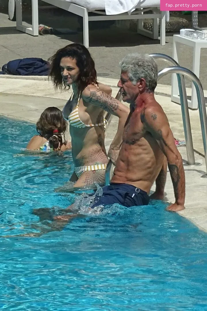 Asia Argento - Photo #15