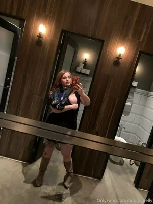adora_belly