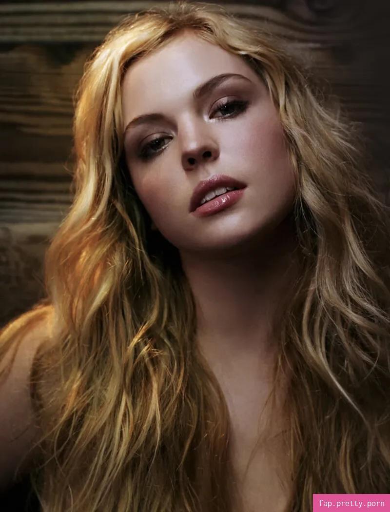 Agnes Bruckner - Photo #25