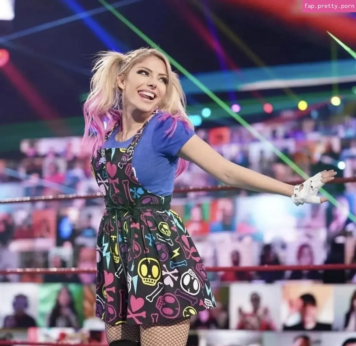 Alexa Bliss - Photo #02