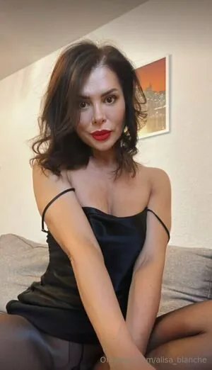 alisa_blanche