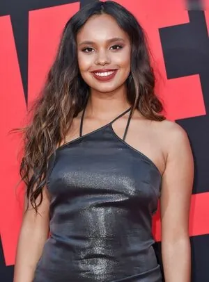 Alisha Boe