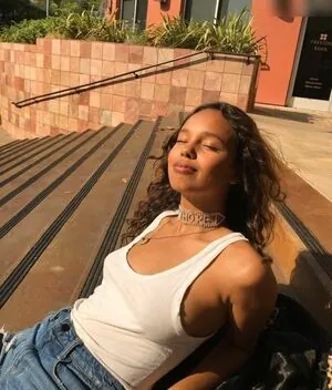Alisha Boe