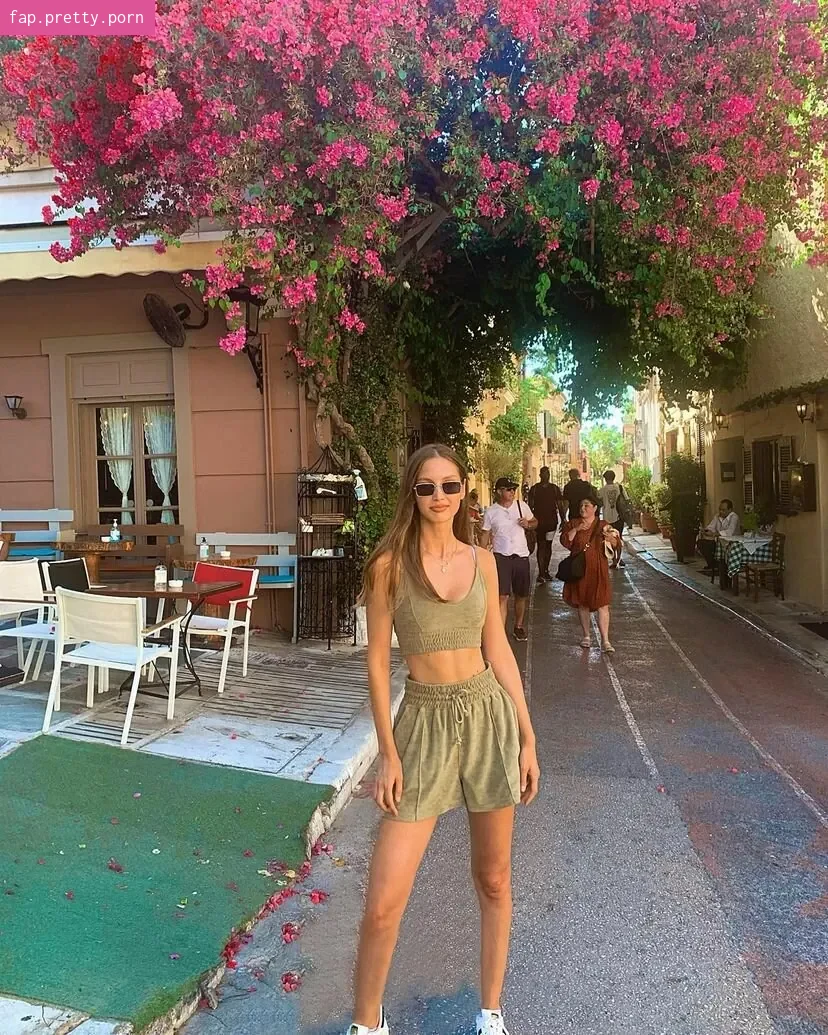 Anca Bellu - Photo #02
