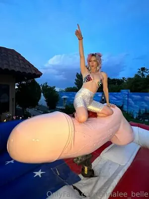 Annalee Belle