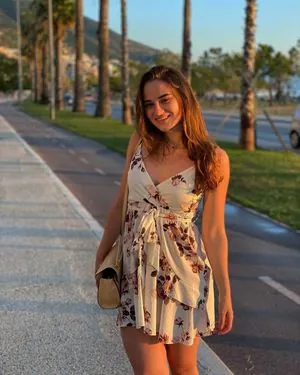 Annika Baecker