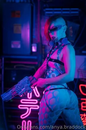 anya.braddock