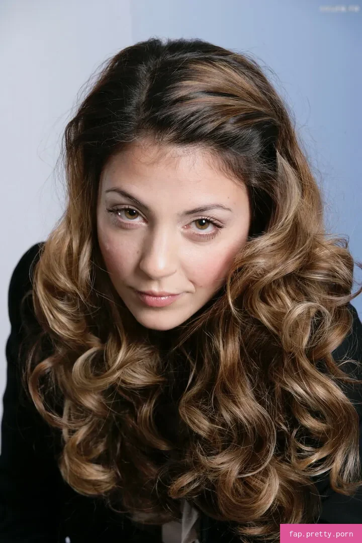 Arzu Bazman - Photo #43