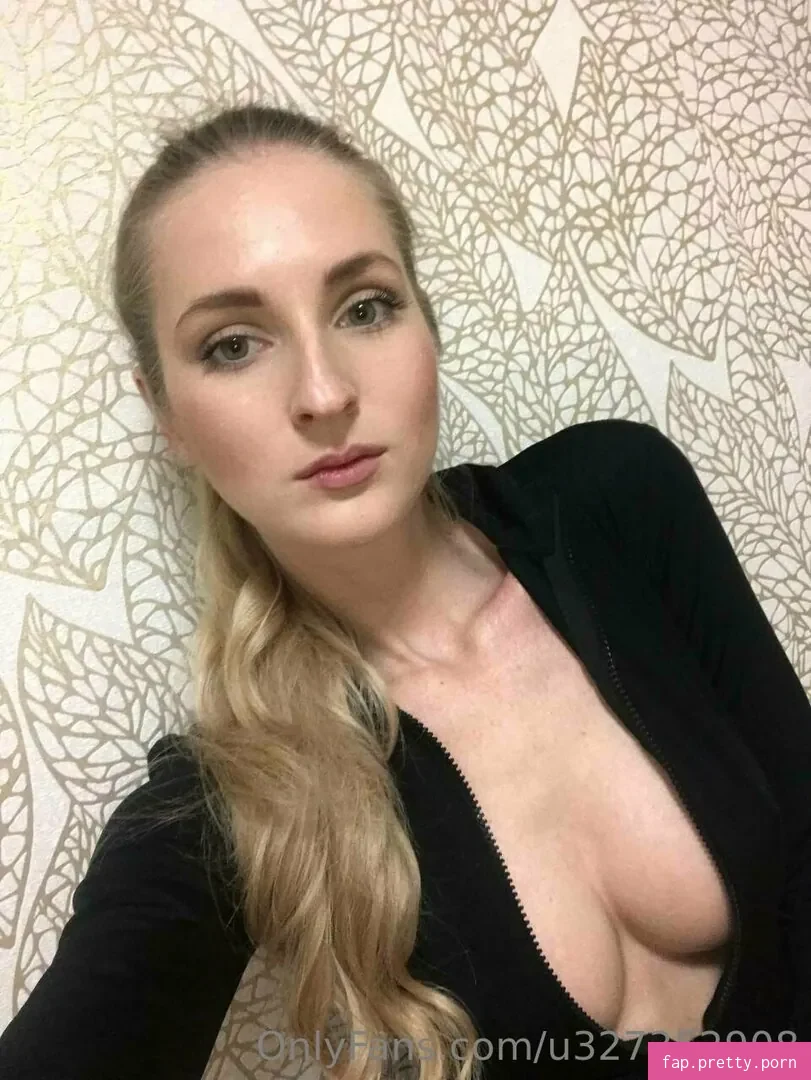 ashley_blonde - Photo #01