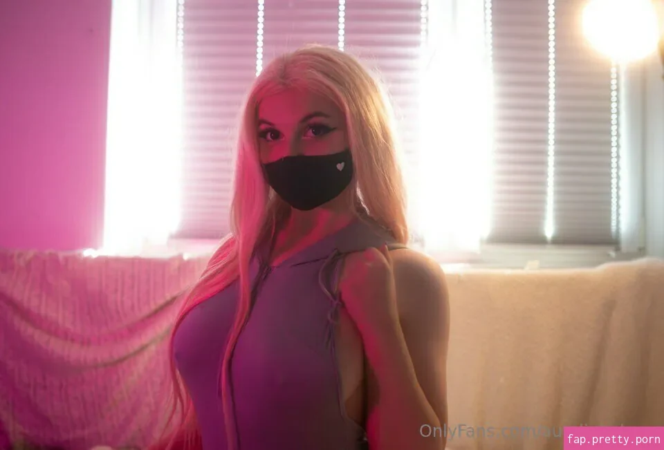 Aurelia Baker - Photo #61