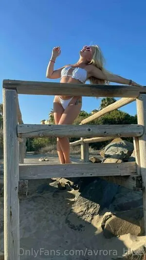avrora_blue
