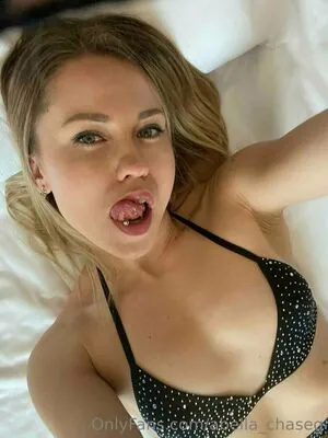 abella_chaseq