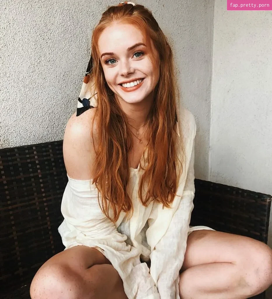 Abigail Cowan - Photo #23