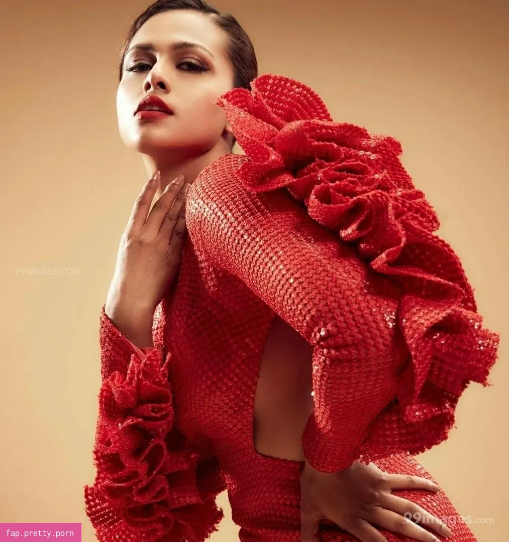 Adline Castelino - Photo #01