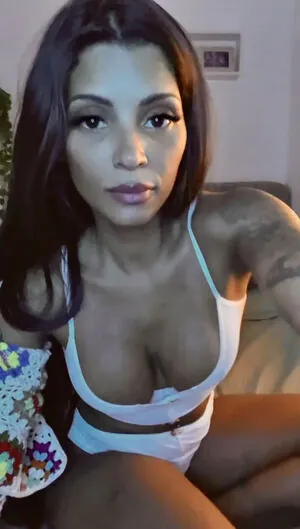Aline Carvalho