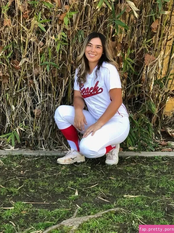 Alissa Cienfuegos - Photo #02
