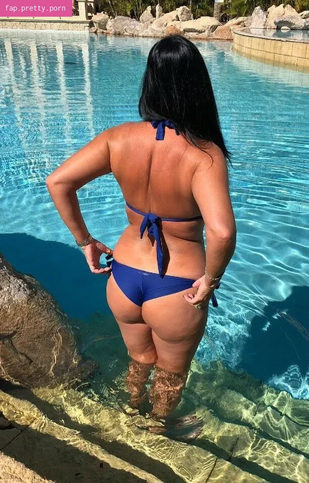 Angela Cavagna - Photo #16
