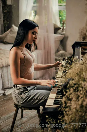 angelina_crystal