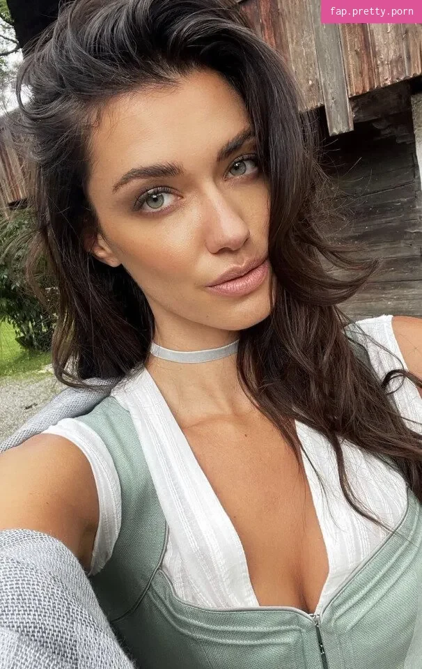 Anna-Christina Schwartz - Photo #03