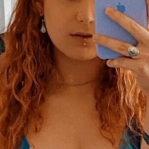 Anna Clara Camargo