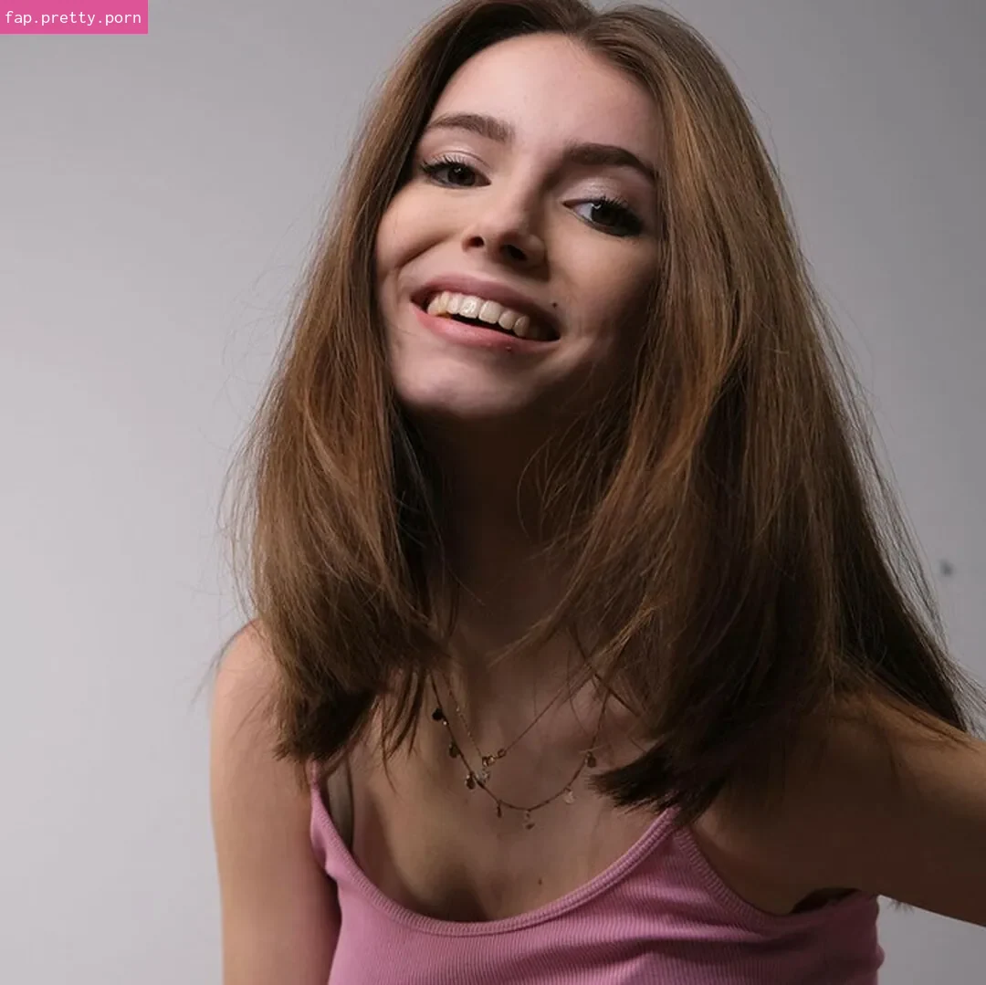 Anna Cramling - Photo #03