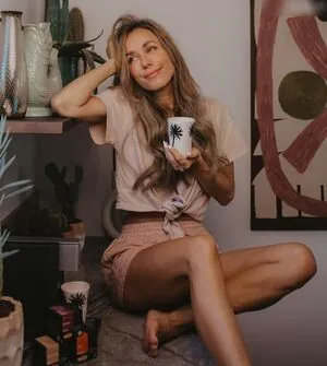 Annemarie Carpendale
