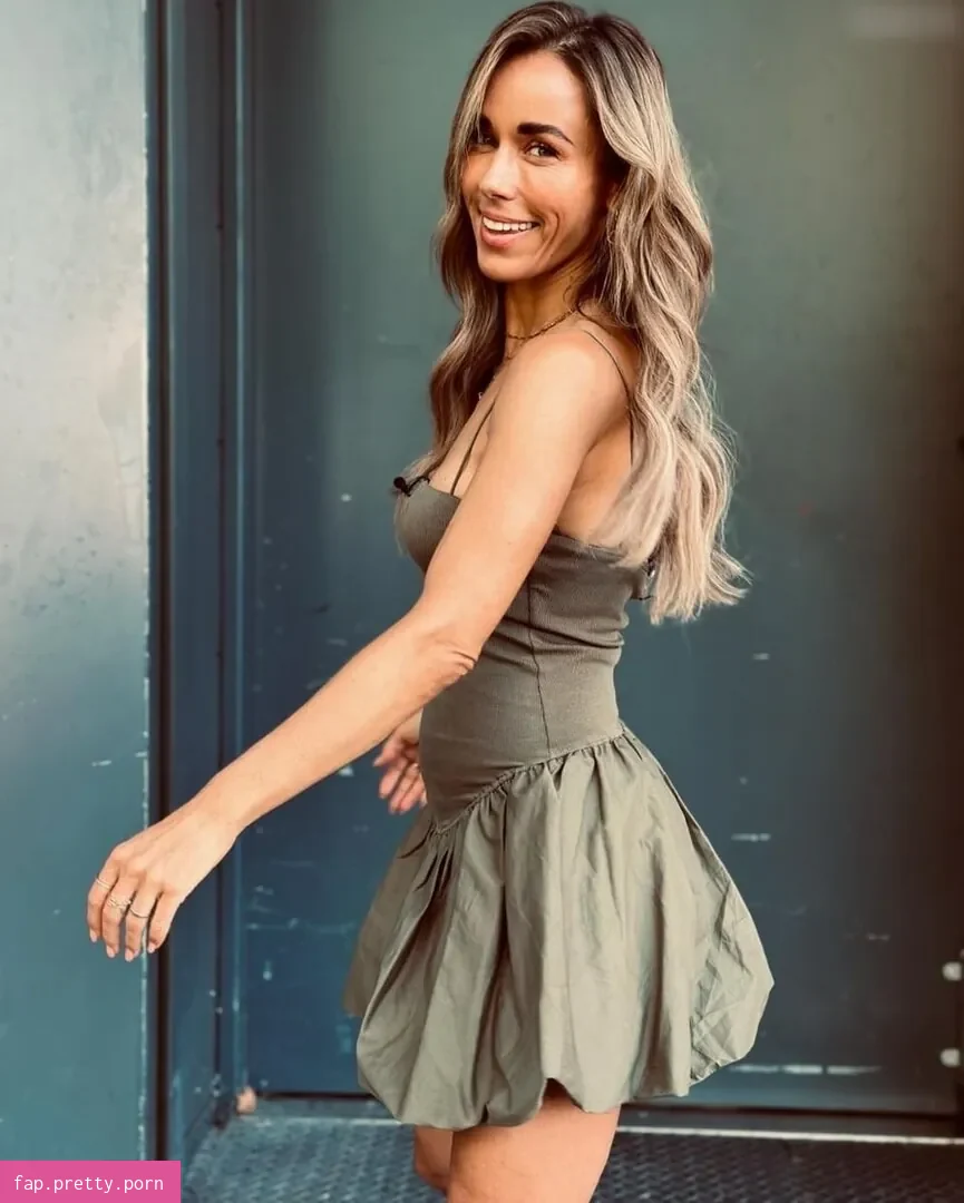 Annemarie Carpendale - Photo #30
