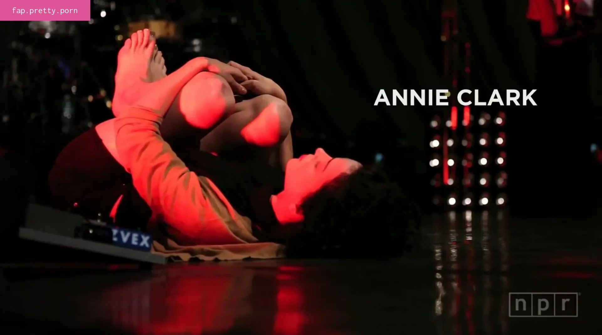 Annie Clark - Photo #29