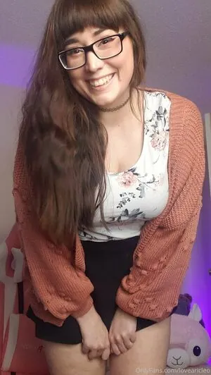 Ari Cleo