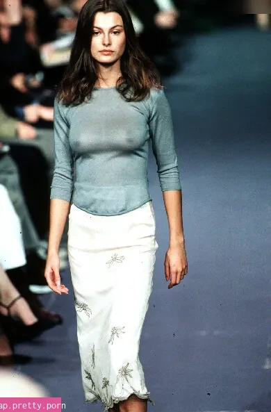 Aurelie Claudel - Photo #23