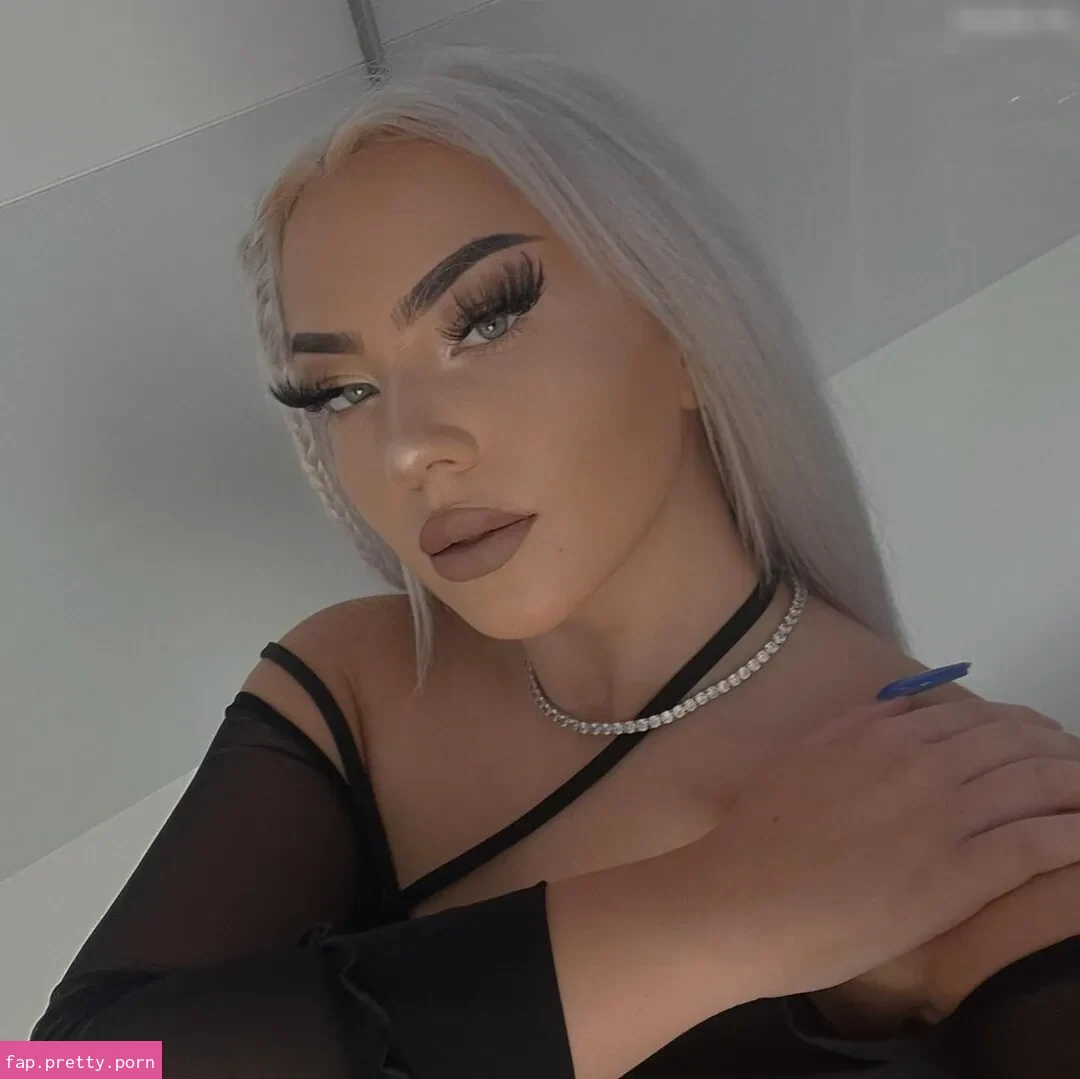 Adelina dalevska - Photo #26