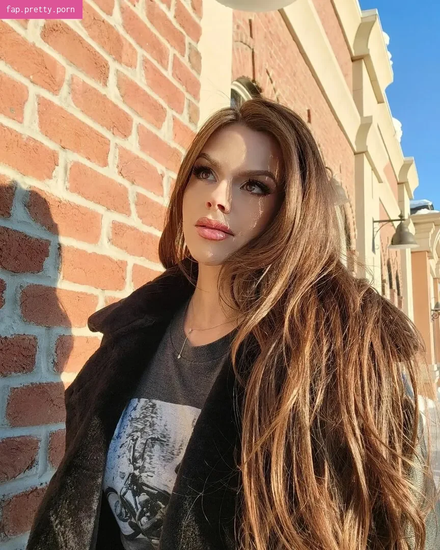 adelinesofficial - Photo #25