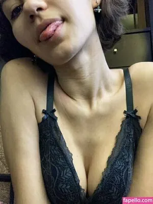adorable_dina_official