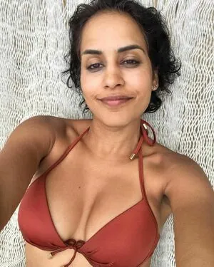 Agam Darshi