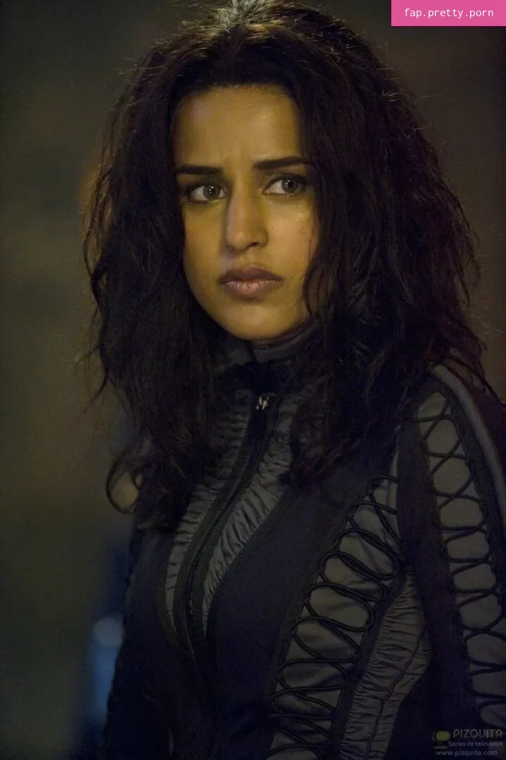 Agam Darshi - Photo #62