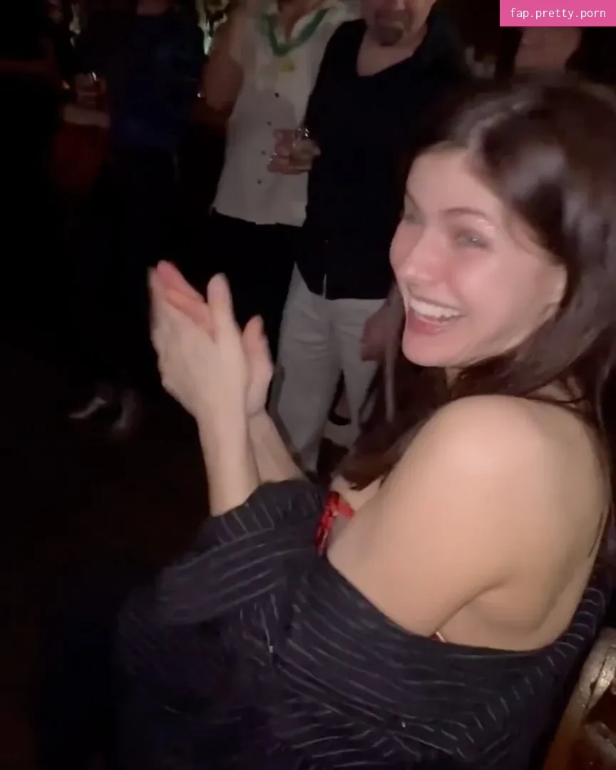 Alexandra Daddario - Photo #80