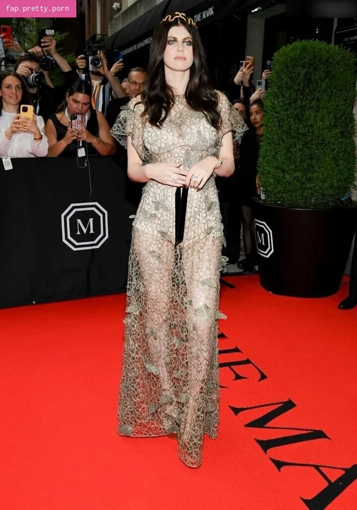 Alexandra Daddario - Photo #47