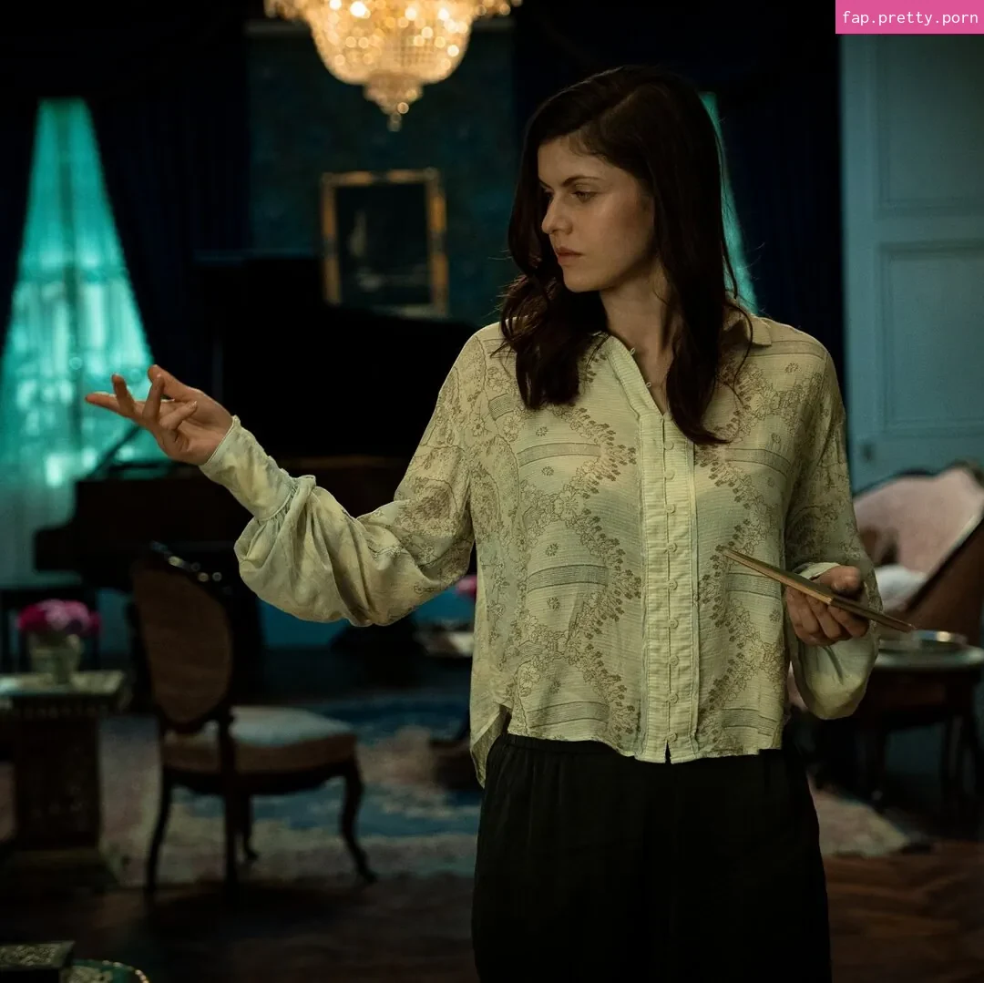 Alexandra Daddario - Photo #93