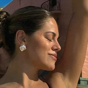 Alexis DeBello