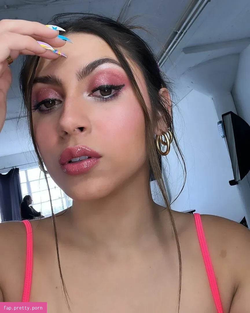 Alondra Delgado - Photo #35